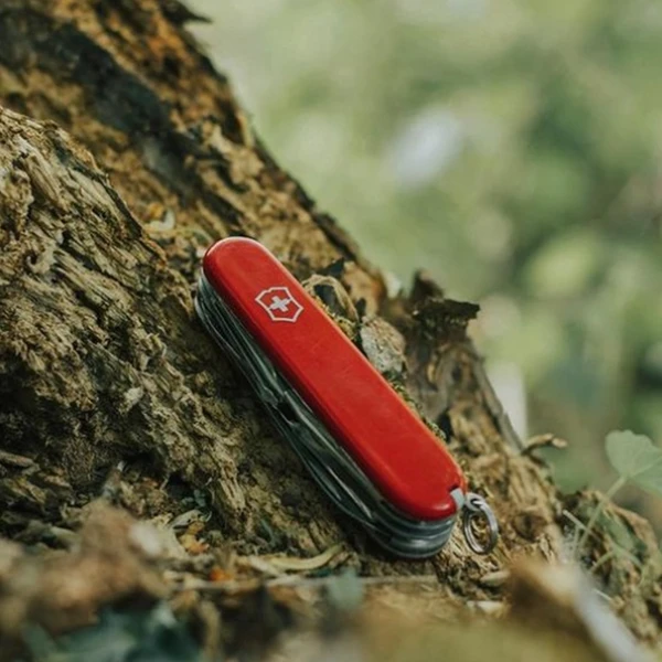 Victorinox Hiker - Red 5 Victorinox Hiker - Red - Image 3
