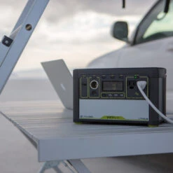 Goal Zero Yeti 400 Lithium -Camping And Hiking 7af048a7820b9c70f84fee444d3c00f2