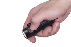 Fenix E30R Luminus SST40 LED Flashlight BLACK -Camping And Hiking E30R Hand Use 20014.1556287843